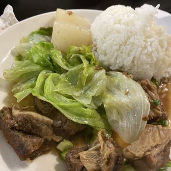 LetsSweet Kitchen - Braised beef brisket over rice - Noodles Near Me - San Francisco, California LetsSweet Kitchen - Braised beef brisket over rice - Noodles Near Me - San Francisco, California