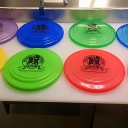 Gator's Grilled Cheese Emporium - Kids' meals are served on a frisbee.