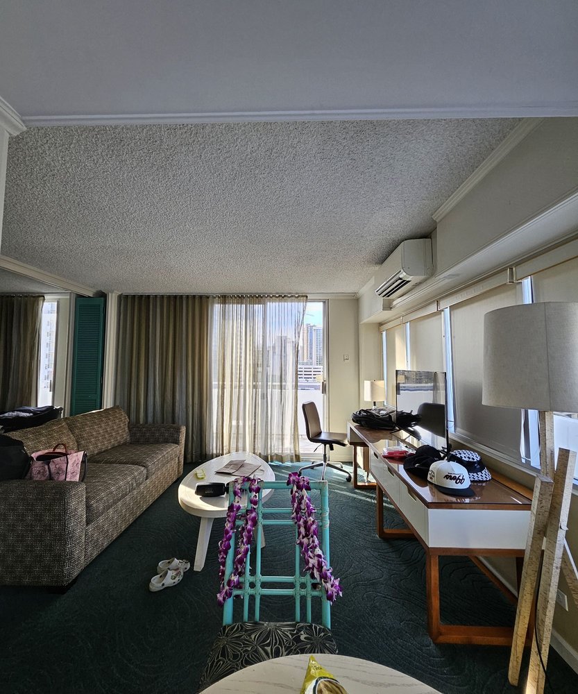 Oasis Hotel Waikiki