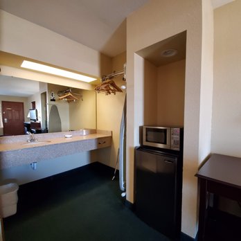 Cuba Inn - Hotels Near Me - Cuba, Missouri Cuba Inn - Hotels Near Me - Cuba, Missouri