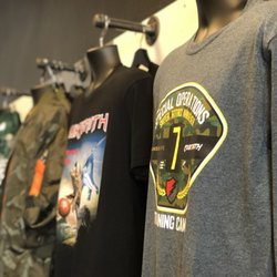 Threadz Culture and Fashion - Men's Courtsmith Tees