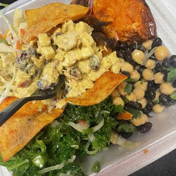 BoJaynes - Sampler Plate - Delis Near Me - McDonough, Georgia
