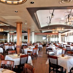 Landry's Seafood House - Dining Room