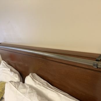 Château Versailles - Bars on the headboards? - Hotels Near Me - Montreal, Quebec Château Versailles - Bars on the headboards? - Hotels Near Me - Montreal, Quebec