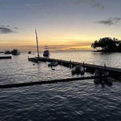 Manta & Snorkel - Departs from Keauhou Bay dock pier, not the boat ramp.