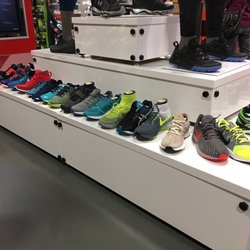 sport chek reebok shoes