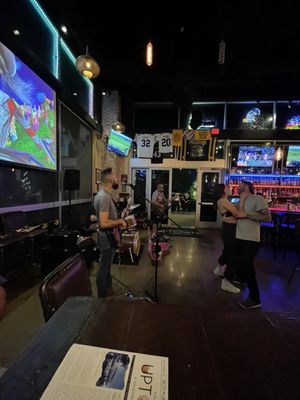 Frankie's Uptown - A Neighborhood Bar by null