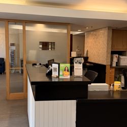 Fusion Dental - Ashburn - Reception, Fusion Dental Ashburn. Dentist in Ashburn, VA.