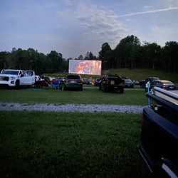 Starlite Drive Inn - Movie screen