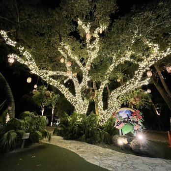 Guanabanas - Entrance - Seafood Near Me - Jupiter, Florida