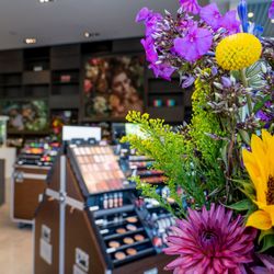 Welcome to CurliQue Beauty, Blanche Macdonald's very own Pro store!