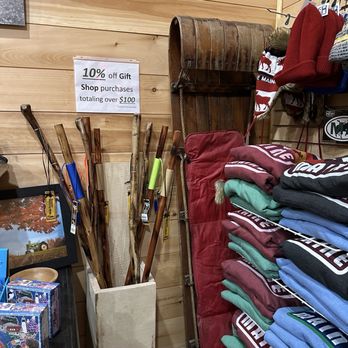 Brookside Inn - Gift shop - Breakfast & Brunch Near Me - Smyrna Mills, Maine