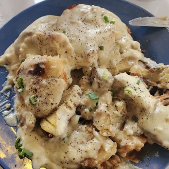 Cafe 222 - Biscuits and gravy with potatoes - Breakfast & Brunch Near Me - San Diego, California