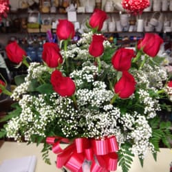 Baldwin Park Florist - 1 dozen red roses... $49.00 .... Great service & nice roses.