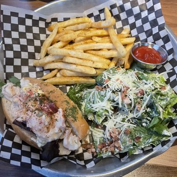 Good Catch Boil House - cold lobster roll - Cajun/Creole Near Me - Markham, Ontario Good Catch Boil House - cold lobster roll - Cajun/Creole Near Me - Markham, Ontario