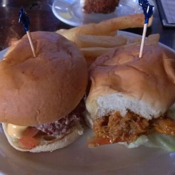 Paddy Coyne's Bellevue - Sliders HH - Irish Near Me - Bellevue, Washington
