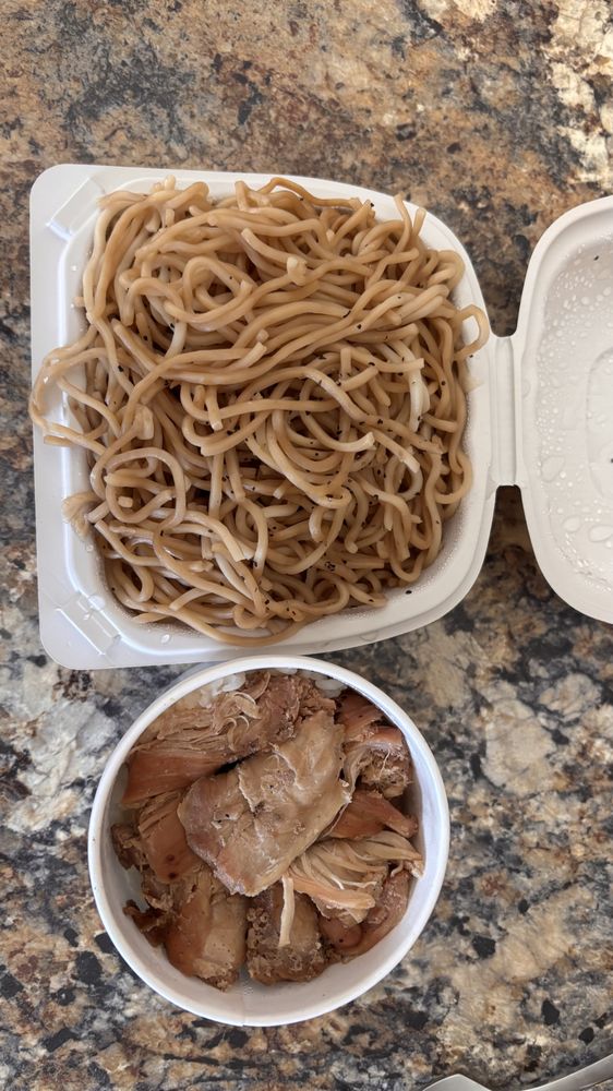 Food from Aloha Island Grill