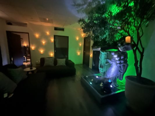 Sparadise La Brea by null