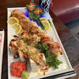 Mexican Maki (left); Yummy Maki (right)