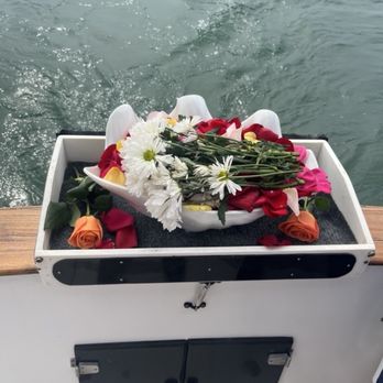 Dignity At Sea - Can also bring your own flowers. - Cremation Services Near Me - Ponce Inlet, Florida