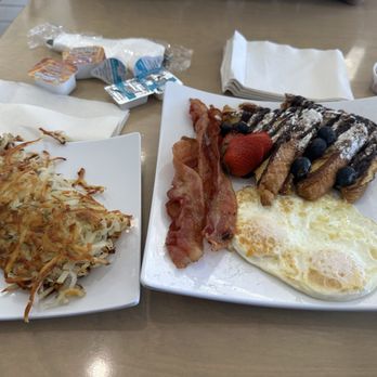 Angelo's Burgers - French Toast - Burgers Near Me - Glendora, California Angelo's Burgers - French Toast - Burgers Near Me - Glendora, California