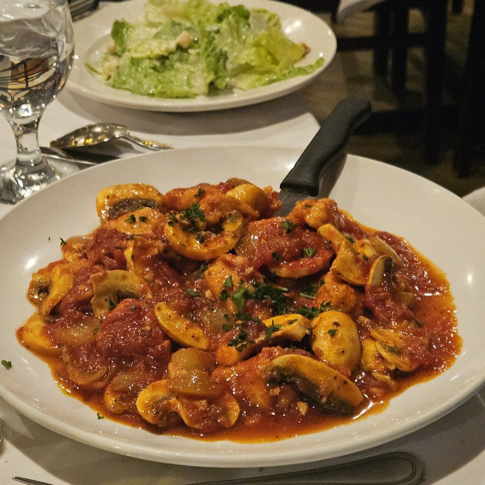 Jimmy's Trattoria - Chicken cacciatorre - Italian Near Me - Bayside, New York Jimmy's Trattoria - Chicken cacciatorre - Italian Near Me - Bayside, New York