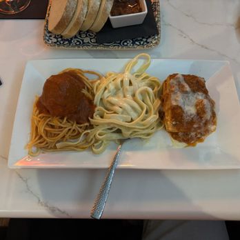 Roma's Italian Kitchen - Italian Near Me - Erie, Pennsylvania Roma's Italian Kitchen - Italian Near Me - Erie, Pennsylvania