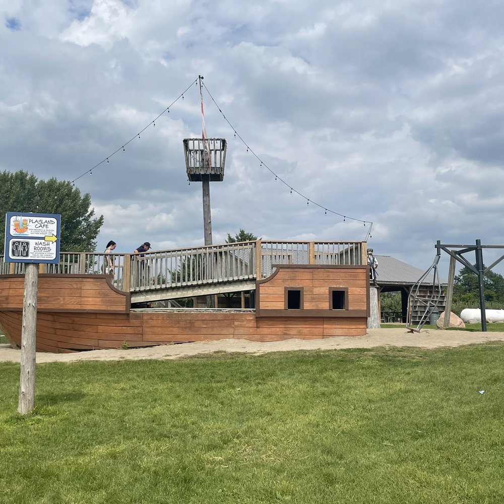 Brooks Farms - Pirate ship - Farmers Market Near Me - Durham, Ontario
