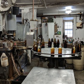 Avery's Beverages - The line - Specialty Food Near Me - New Britain, Connecticut