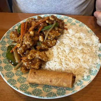 Wok n Roll Kitchen - Kung Pao chicken - Asian Fusion Near Me - Roanoke, Virginia