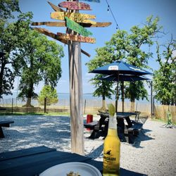 Lakeshore Bites And Brews