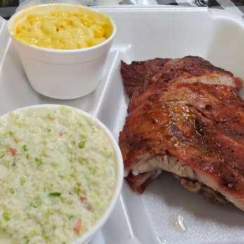 Michael D's BBQ - Ribs, slaw, mac and cheese - Barbeque Near Me - Alford, Florida Michael D's BBQ - Ribs, slaw, mac and cheese - Barbeque Near Me - Alford, Florida