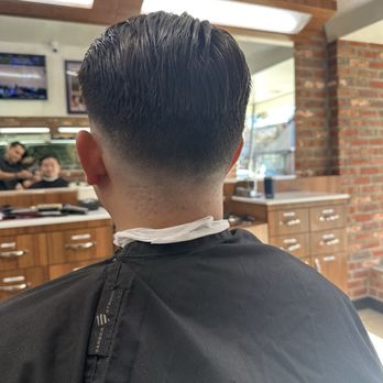Jag's Barber Shop - Slickback/Middle Part Haircut (Back View) - Barbers Near Me - Los Angeles, California Jag's Barber Shop - Slickback/Middle Part Haircut (Back View) - Barbers Near Me - Los Angeles, California