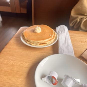 Applebee's Grill + Bar - Cold pancakes - American Near Me - Hawthorne, New York Applebee's Grill + Bar - Cold pancakes - American Near Me - Hawthorne, New York