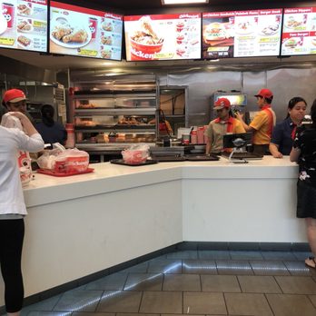 Jollibee - Waiting too long - Fast Food Near Me - Tukwila, Washington Jollibee - Waiting too long - Fast Food Near Me - Tukwila, Washington
