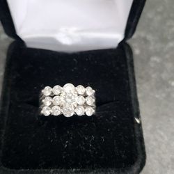 JewelRecycle - 14kt White Gold Women's Bridal Set w/ 15 Large Diamonds