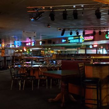 Romine's High Pockets - a bar with neon signs - Pool Halls Near Me - Greenfield, Wisconsin