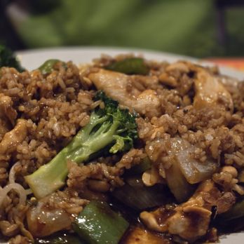 The Flower Drum Restaurant - Princess chicken. Loads of chicken, fresh veggies, and peanuts in a spicy sauce. - Chinese Near Me - Toledo, Ohio The Flower Drum Restaurant - Princess chicken. Loads of chicken, fresh veggies, and peanuts in a spicy sauce. - Chinese Near Me - Toledo, Ohio