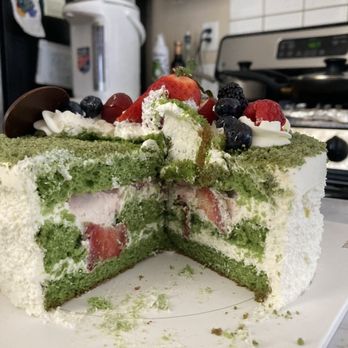 Tous Les Jours - Green tea - Bakeries Near Me - Dublin, California