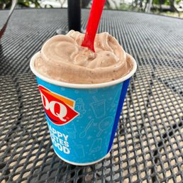Snickers Blizzard Snickers Blizzard