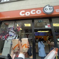 CoCo Fresh Tea & Juice Soho - Medium black milk tea with pearls