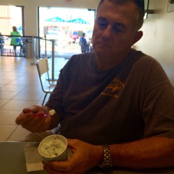 Frost Gelato - This is some great gelato, mint chocolate chip. Forget the ice cream, go for this stuff. - Gelato Near Me - Tucson, Arizona Frost Gelato - This is some great gelato, mint chocolate chip. Forget the ice cream, go for this stuff. - Gelato Near Me - Tucson, Arizona