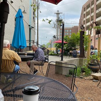 Krankies - Patio - Coffee & Tea Near Me - Winston-Salem, North Carolina