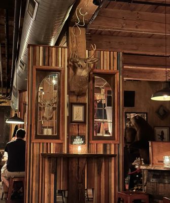 Boone & Crockett by null