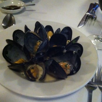 Cafe Maddalena - This is the salt spring mussels steamed in a white wine, shallots and cream..HEAVON!!! - New American Near Me - Dunsmuir, California
