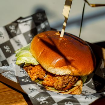 Harland Brewing - Scripps Ranch - Fried Chicken Sandwich - Special sauced, iceberg lettuce, pickles, brioche bun $12 - Breweries Near Me - San Diego, California Harland Brewing - Scripps Ranch - Fried Chicken Sandwich - Special sauced, iceberg lettuce, pickles, brioche bun $12 - Breweries Near Me - San Diego, California