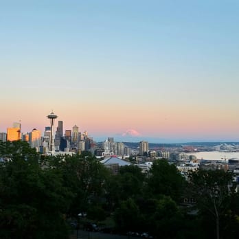 Kerry Park - 6/28/16 - sunset - Parks Near Me - Seattle, Washington