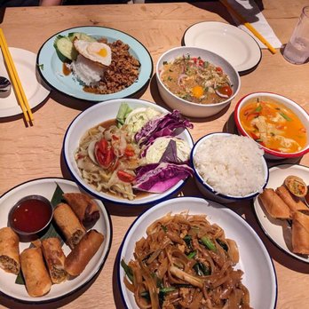 Gai Noi - Desserts Near Me - Minneapolis, Minnesota