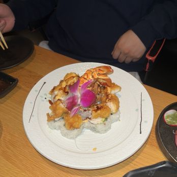 Robata Wasa - Crispy Lobster Roll - Sushi Bars Near Me - Irvine, California Robata Wasa - Crispy Lobster Roll - Sushi Bars Near Me - Irvine, California