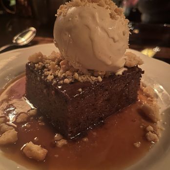 Armitage Alehouse - Date Cake - Pubs Near Me - Chicago, Illinois Armitage Alehouse - Date Cake - Pubs Near Me - Chicago, Illinois